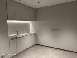 Mount Elizabeth Hospital (D9), Retail #580604341